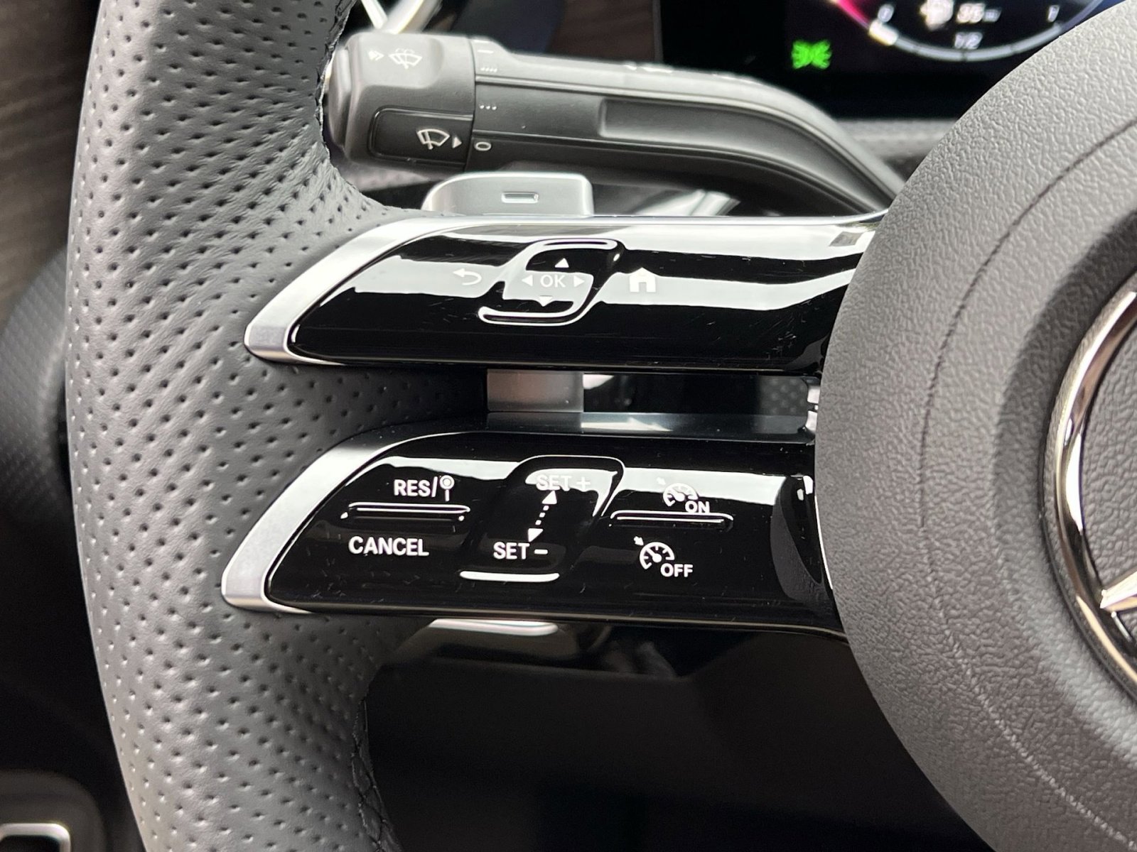 Certified 2025 Mercedes-Benz CLA 250 4MATIC image 29