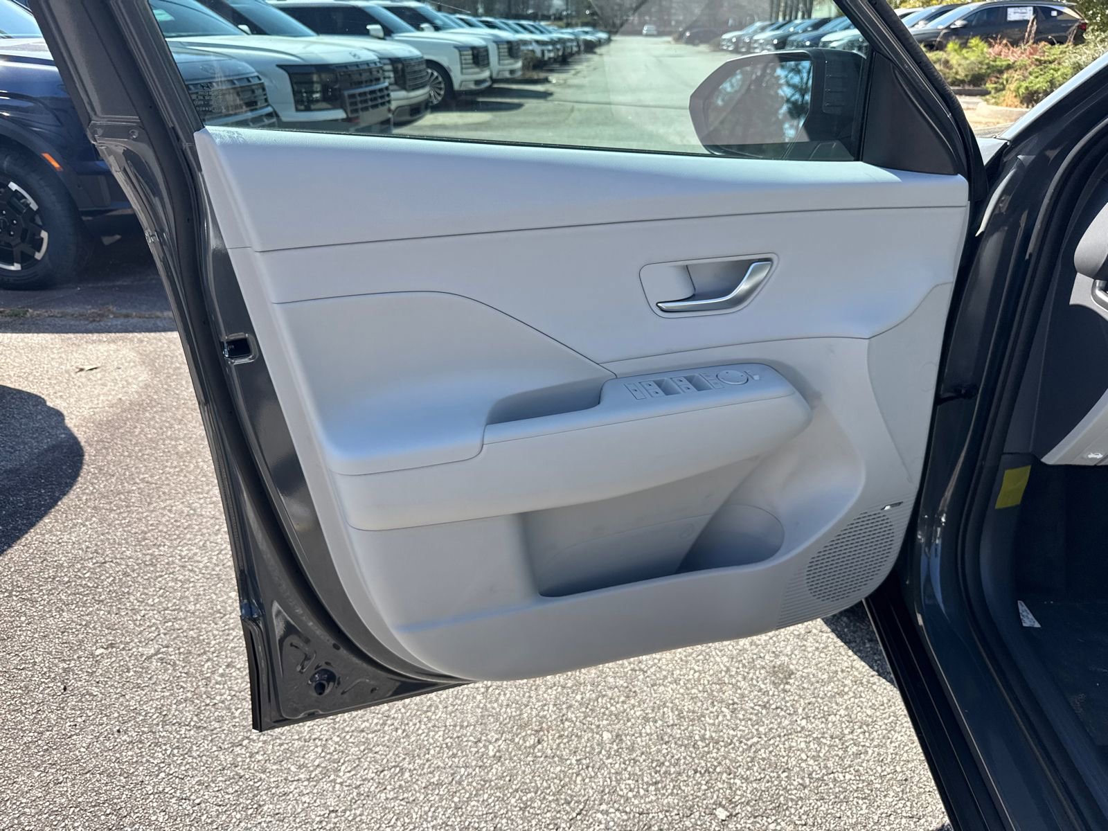 New 2026 Hyundai Kona Limited FWD image 11