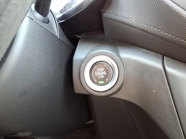 Used 2022 Chevrolet TrailBlazer LT w/ LPO, Blackout Package FWD image 22
