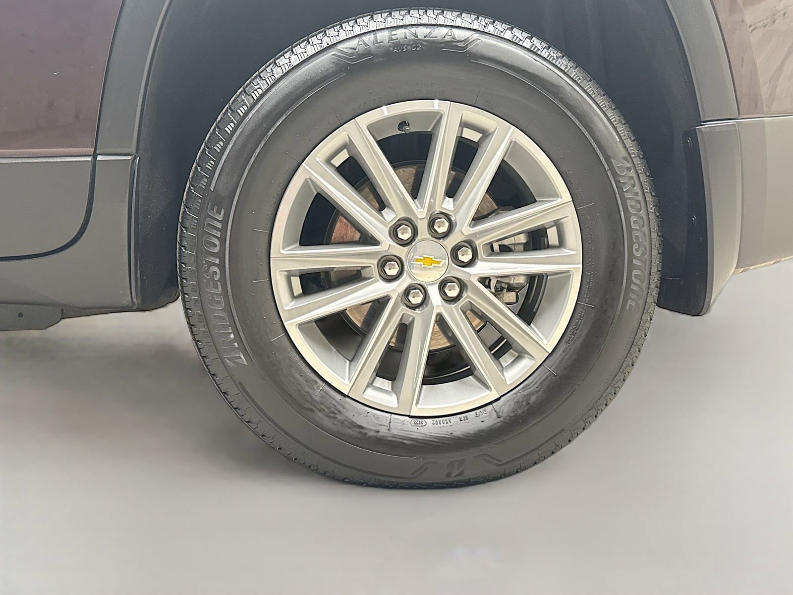 Used 2023 Chevrolet Traverse LT w/ LPO, Floor Liner Package image 35