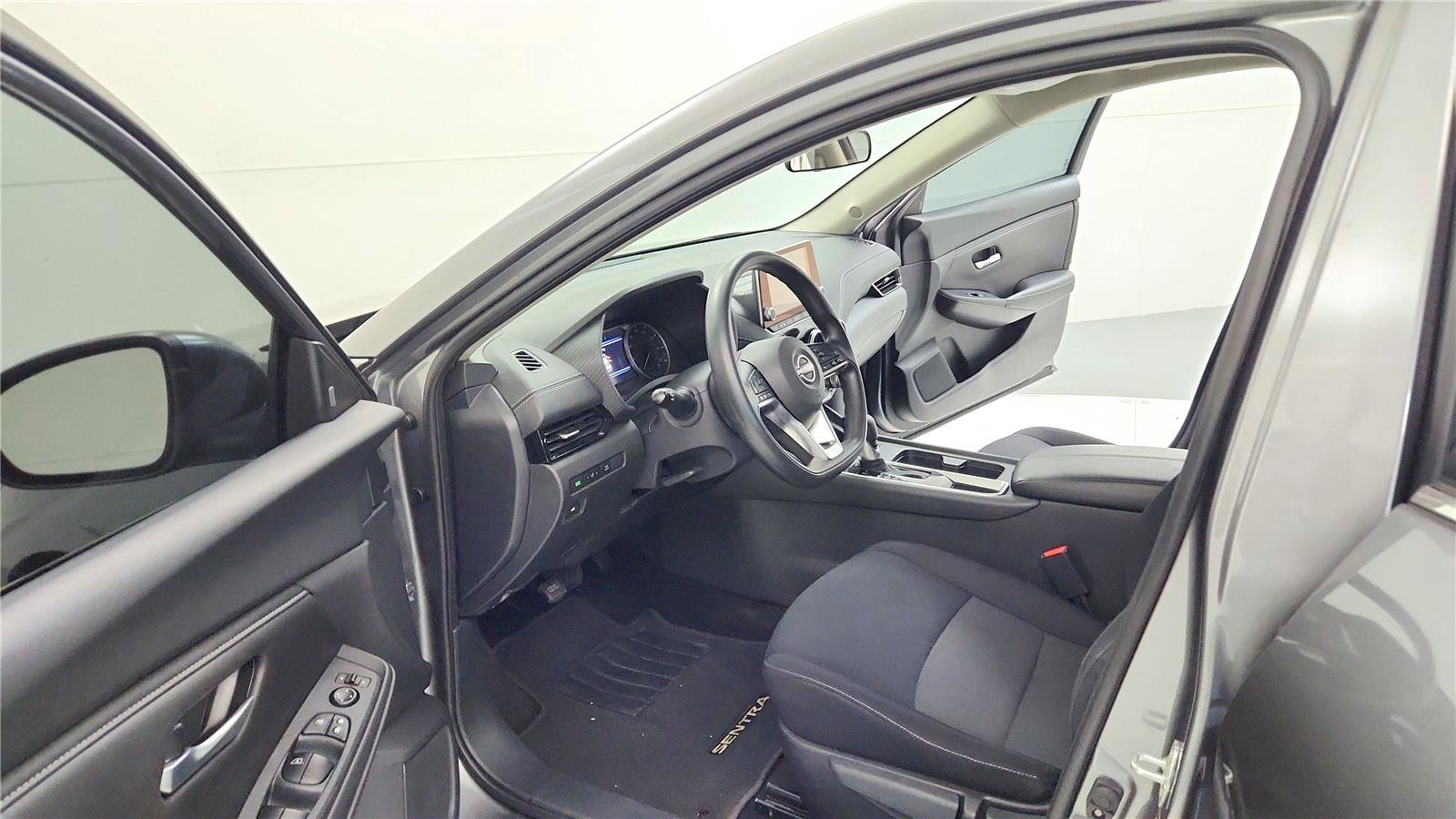 Used 2024 Nissan Sentra SV image 21