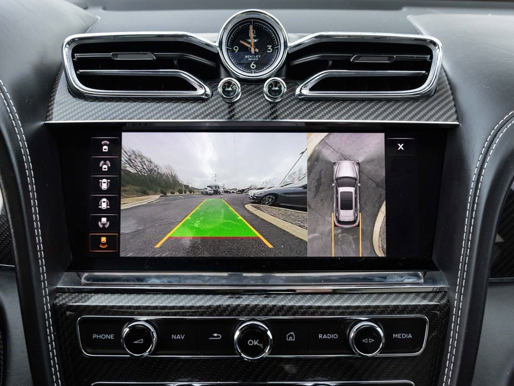 Used 2023 Bentley Bentayga Extended Wheelbase image 49