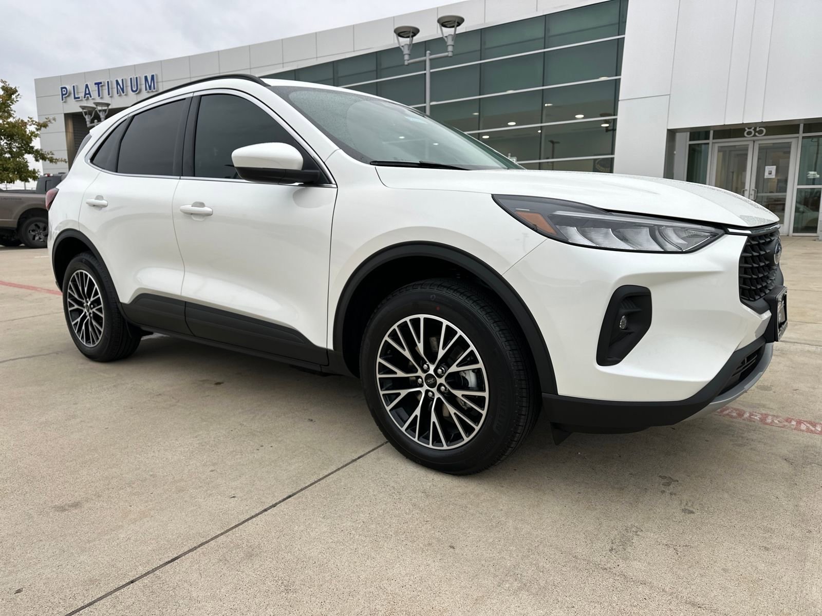 New 2026 Ford Escape SE FWD image 7