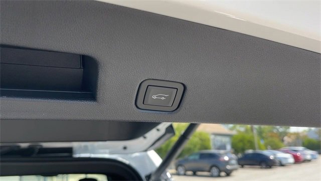 New 2026 Chevrolet Traverse LT w/ LPO, Floor Liner Package image 29