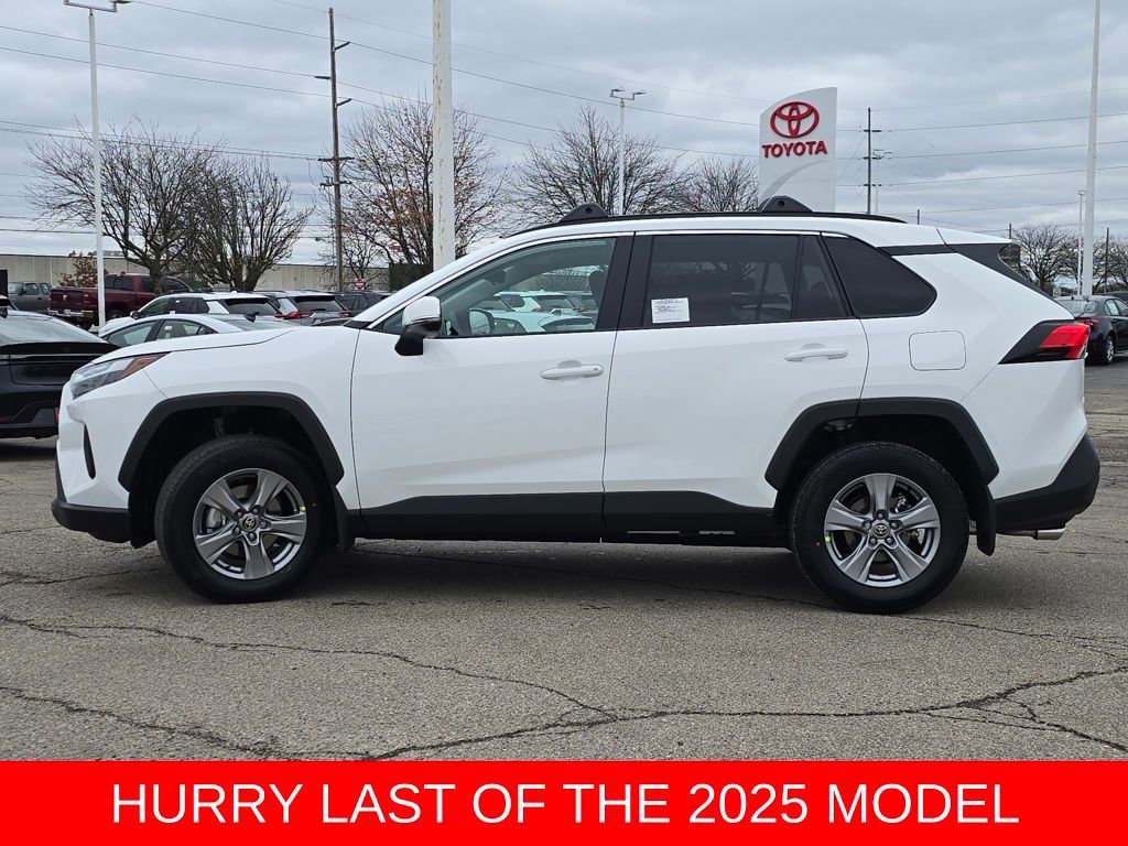 New 2025 Toyota RAV4 XLE image 16