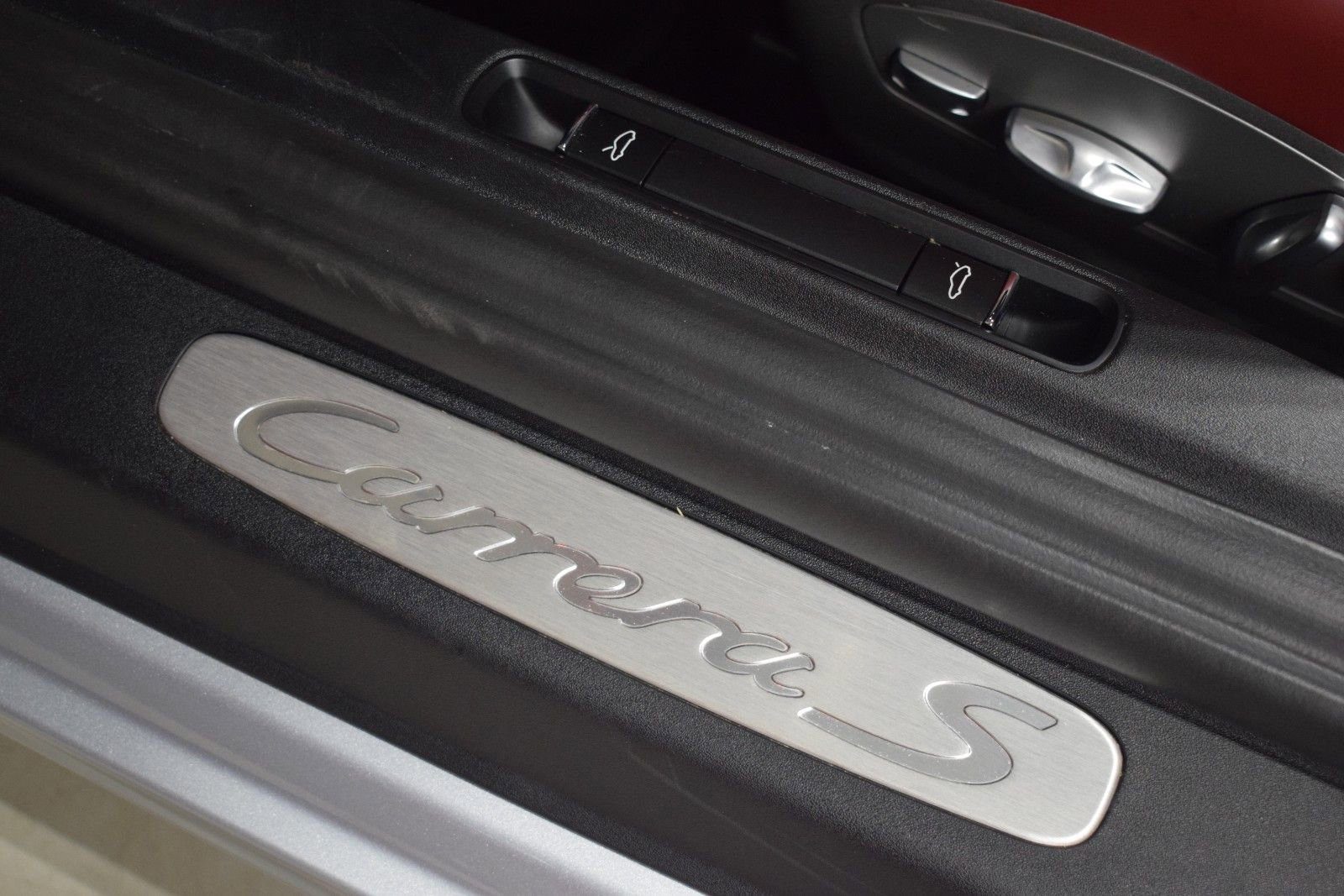 Used 2017 Porsche 911 Carrera S RWD image 39