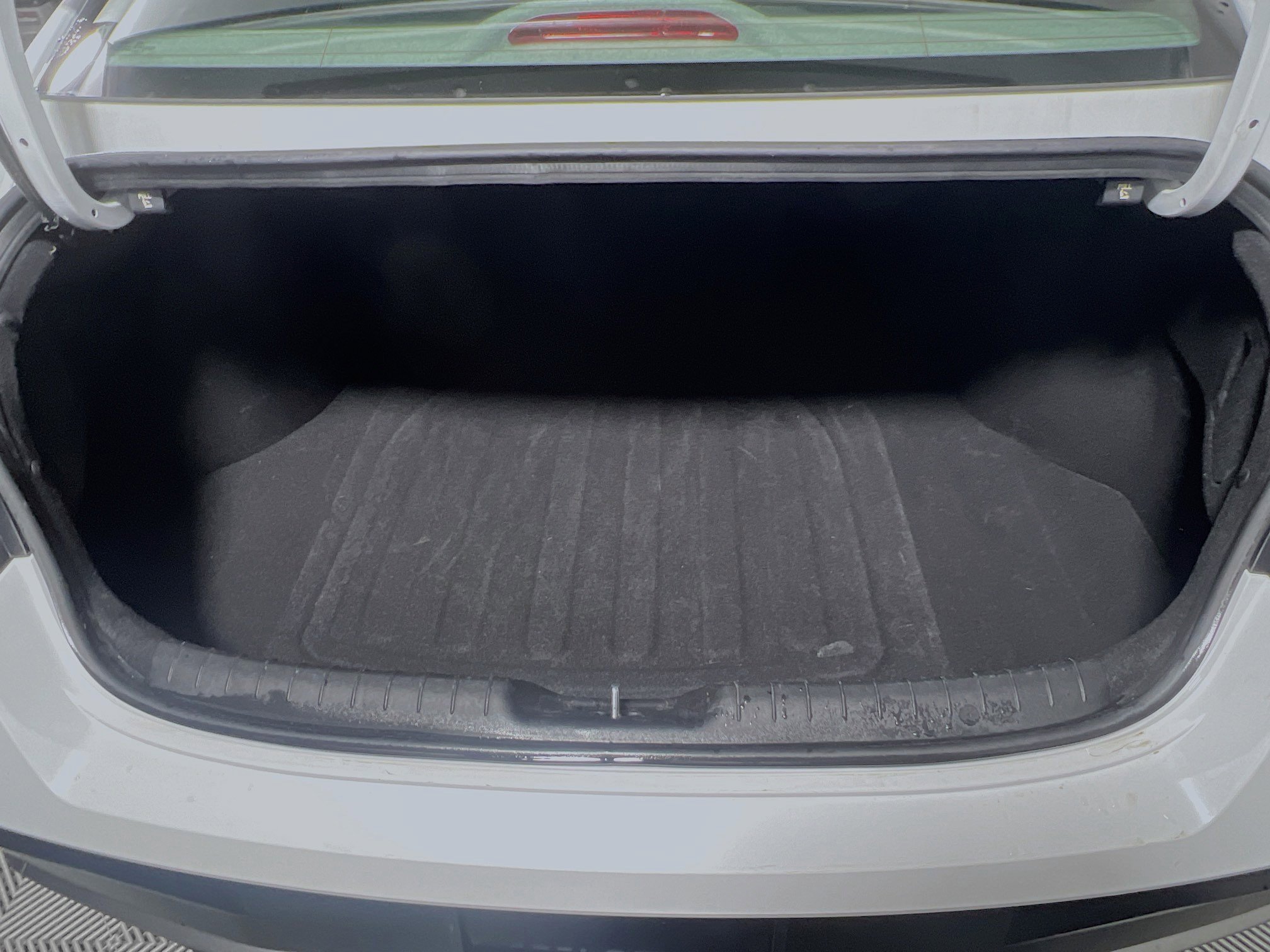 Used 2025 Hyundai Elantra SEL image 34