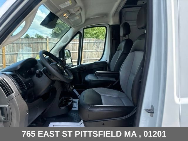 Used 2026 RAM ProMaster 2500 w/ Convenience Group FWD image 11