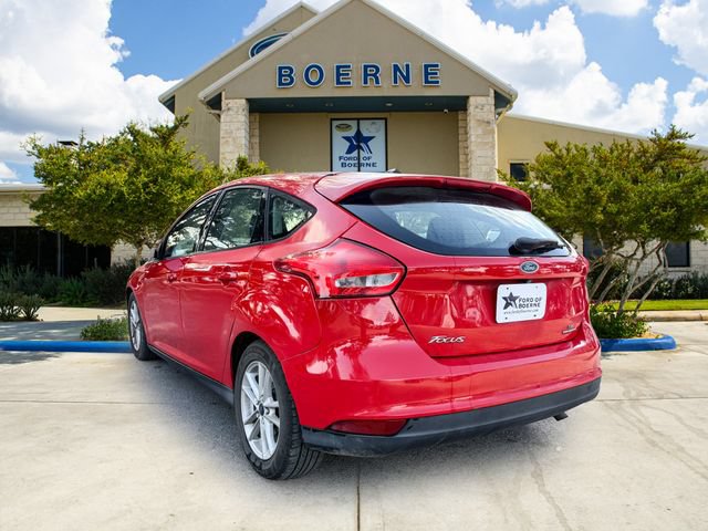 Used 2015 Ford Focus SE FWD image 3