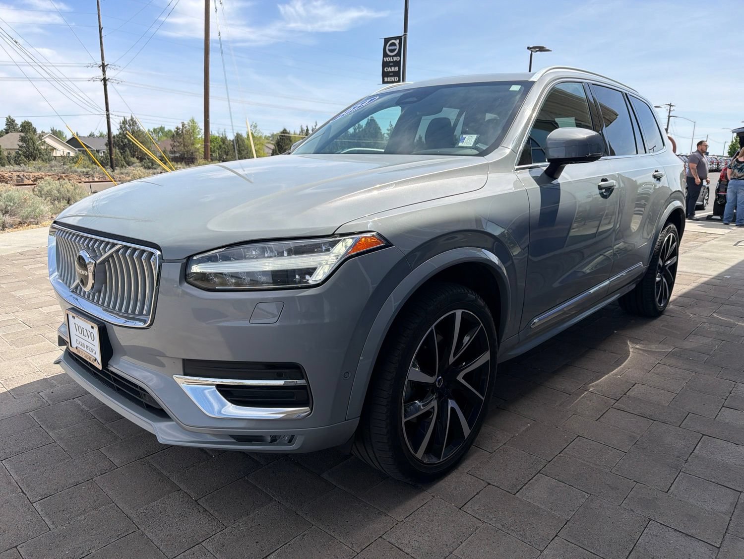 Used 2024 Volvo XC90 B6 Plus w/ Protection Package Premier AWD/4WD image 4