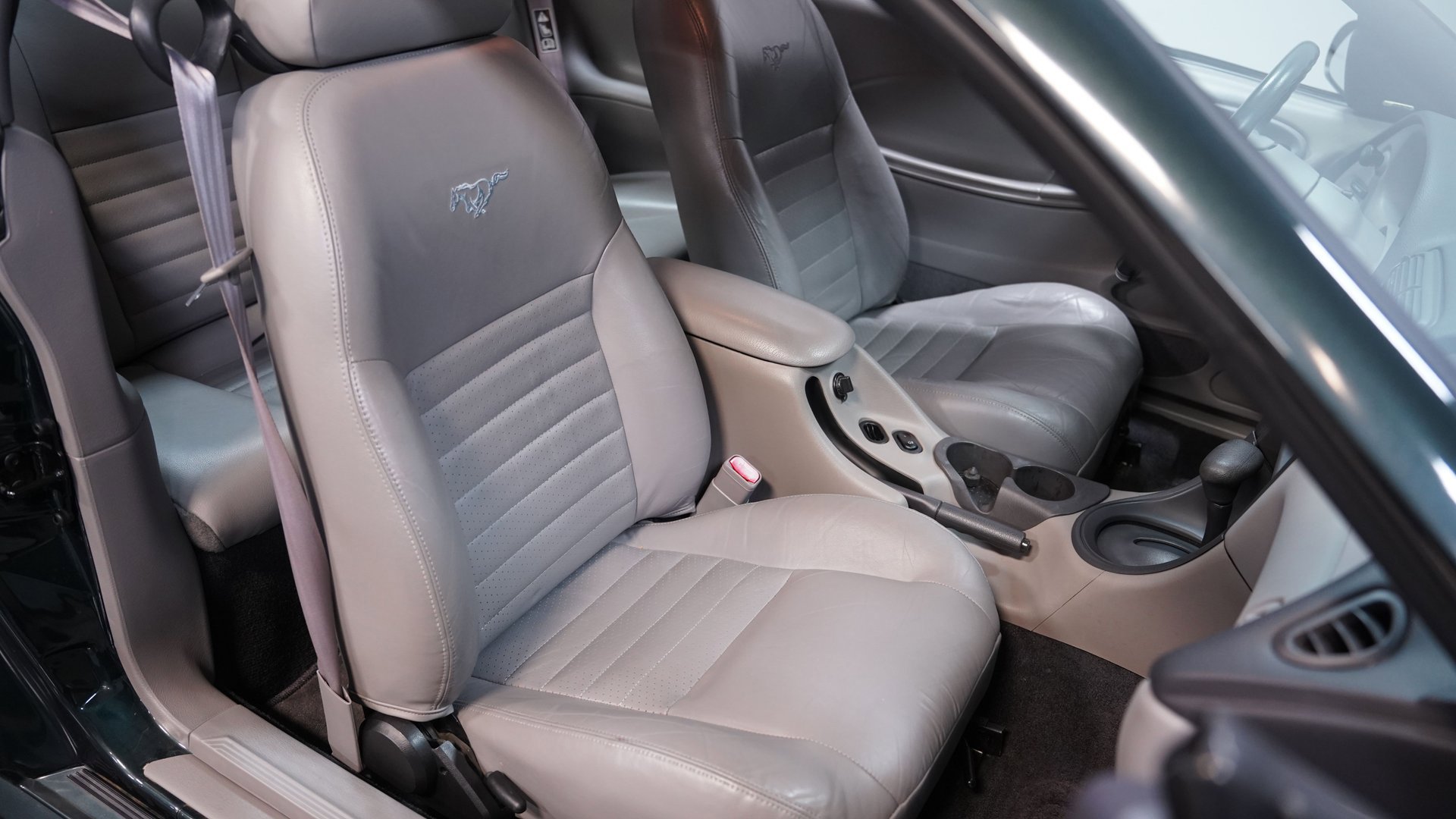 Used 1999 Ford Mustang GT image 37