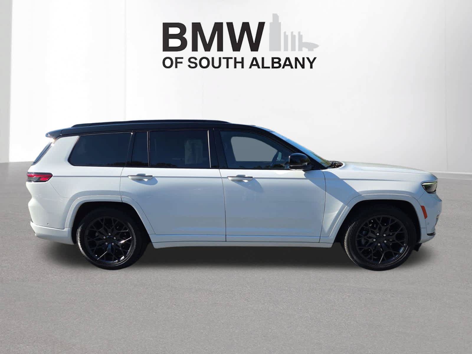 Used 2025 Jeep Grand Cherokee L Summit AWD/4WD image 2