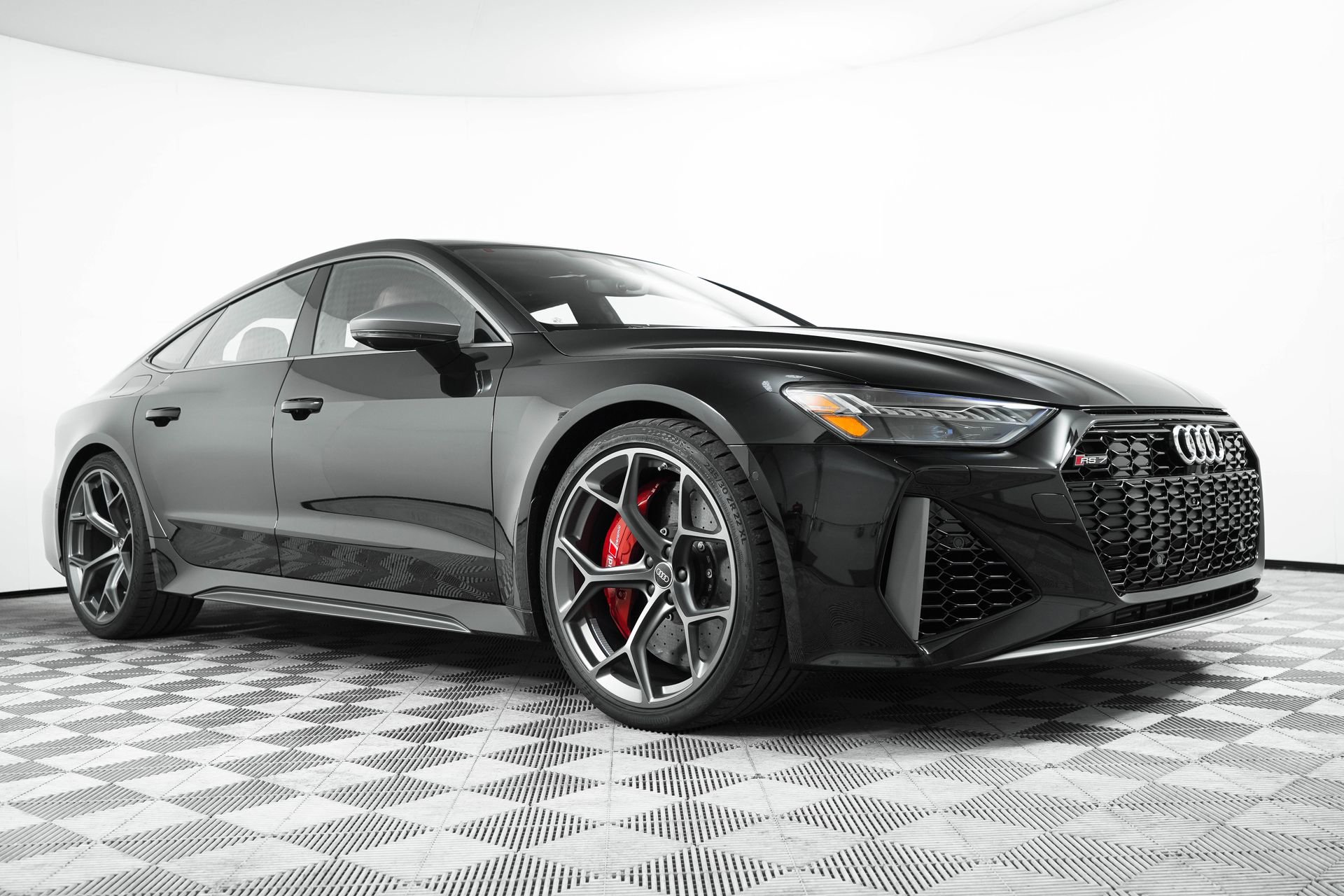 New 2025 Audi RS 7 performance Sportback image 1
