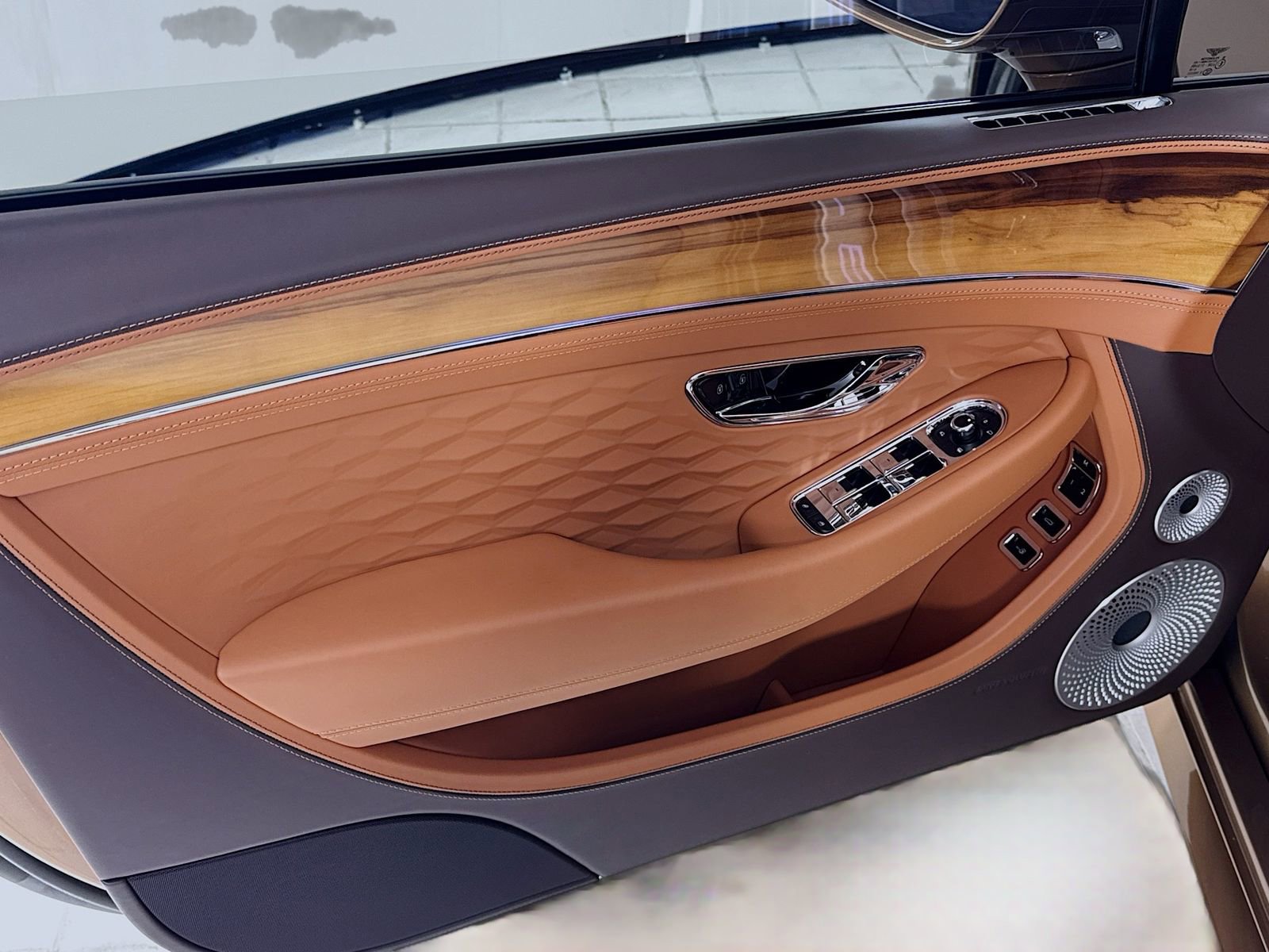 Used 2025 Bentley Continental GT Speed image 16