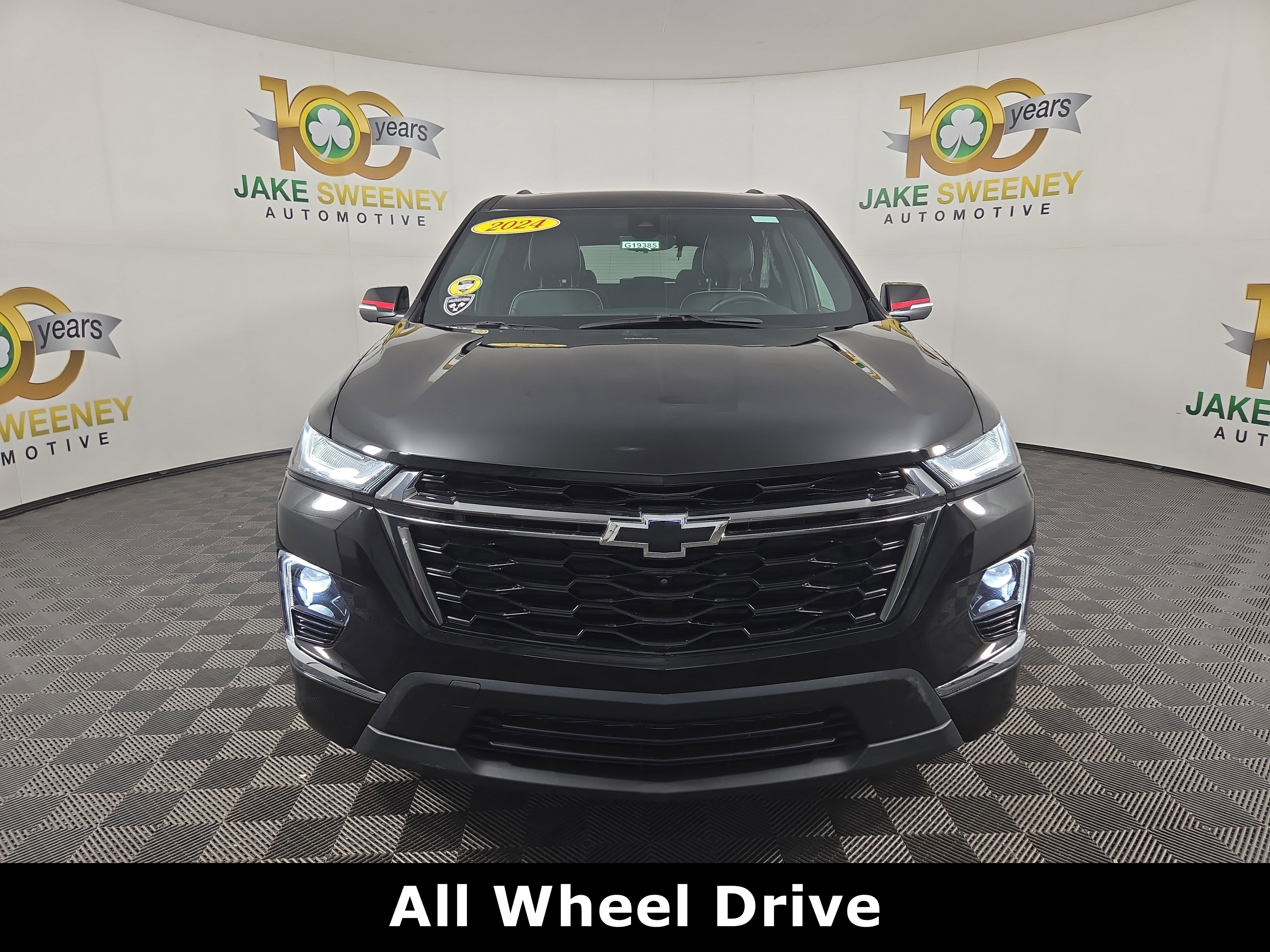 Certified 2024 Chevrolet Traverse Premier w/ Redline Edition image 2