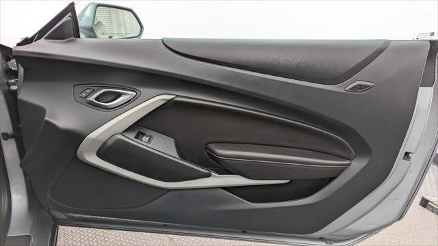 Used 2023 Chevrolet Camaro LT image 18