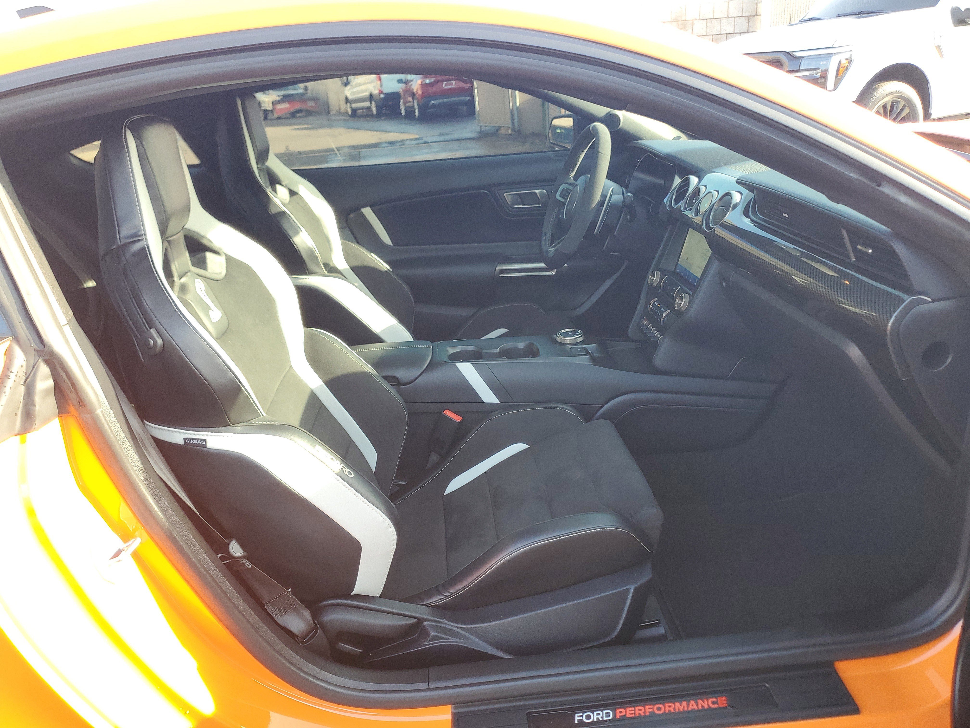 Used 2021 Ford Mustang Shelby GT500 w/ Technology Package image 9