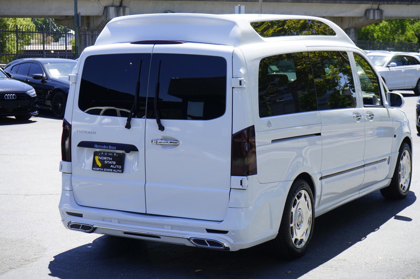 Used 2018 Mercedes-Benz Metris Passenger image 8