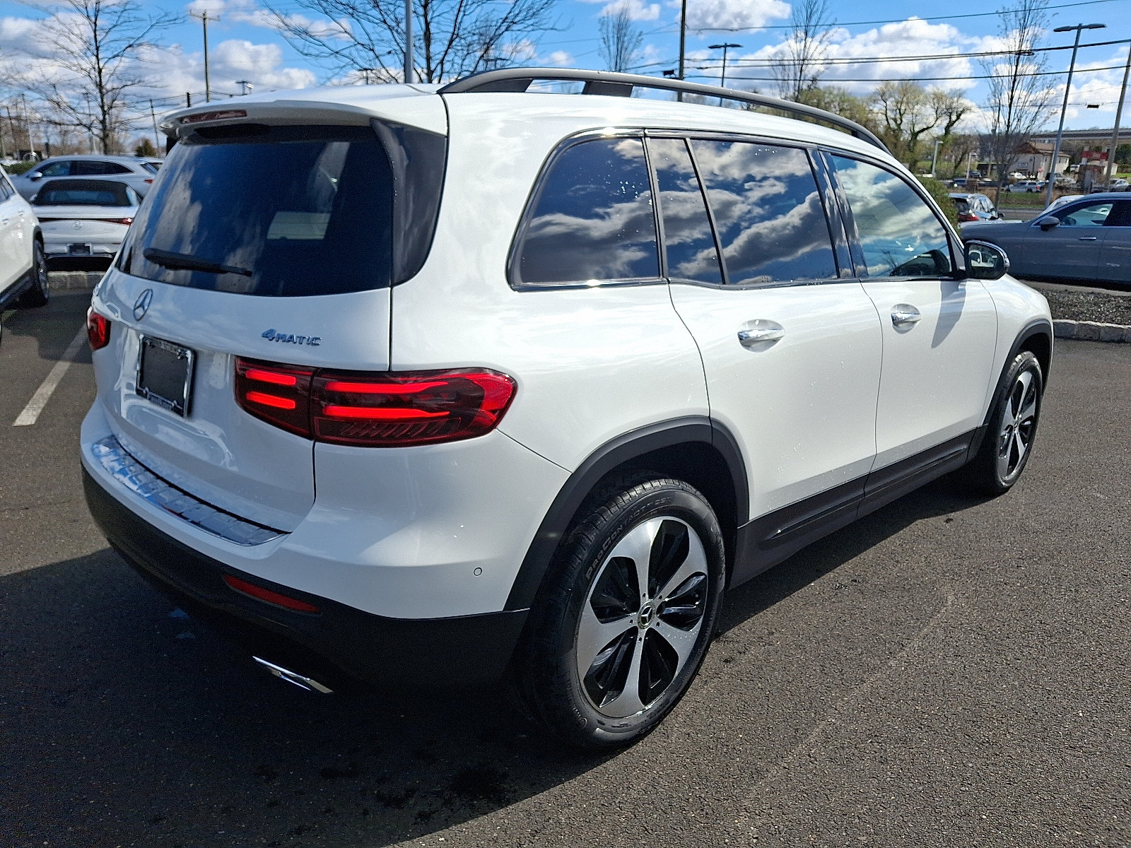 New 2026 Mercedes-Benz GLB 250 4MATIC image 6