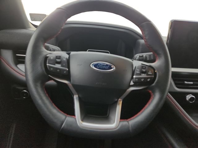 Certified 2025 Ford Explorer ST-Line image 13