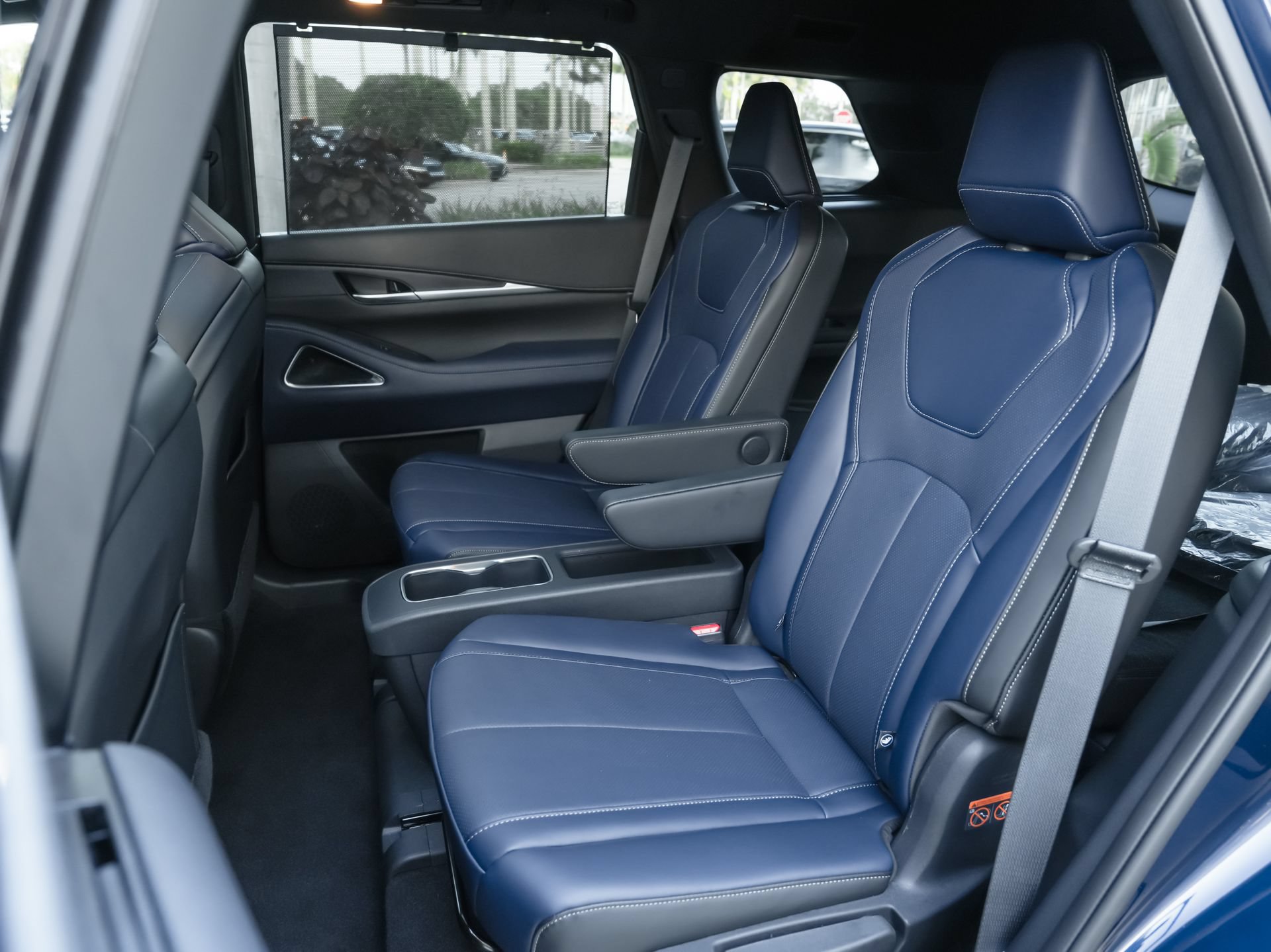 Certified 2026 INFINITI QX60 Sport w/ Dark Cargo Package AWD/4WD image 33