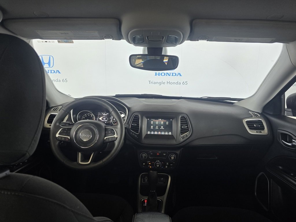Used 2020 Jeep Compass Sport image 8