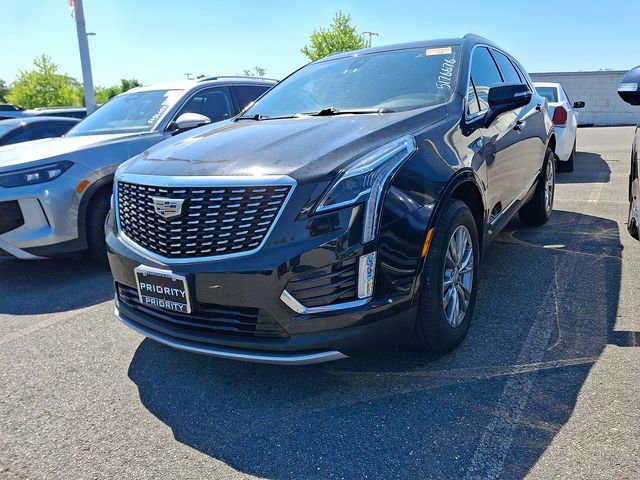 Used 2023 Cadillac XT5 Premium Luxury AWD/4WD image 2