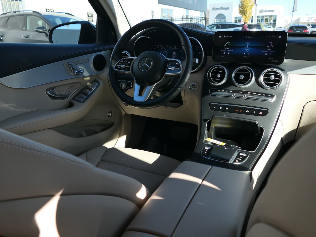 Used 2022 Mercedes-Benz GLC 300 4MATIC Coupe image 30