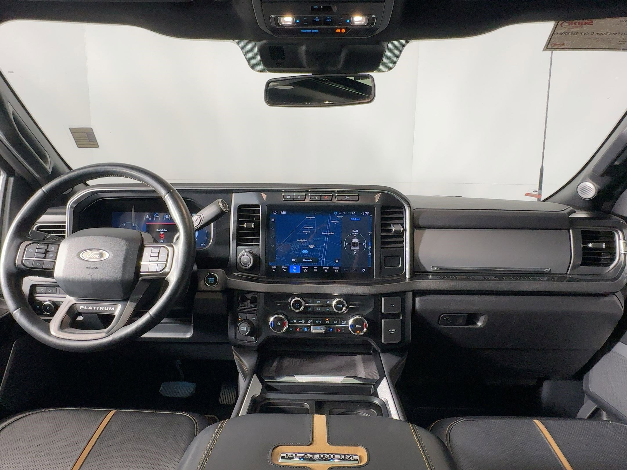 Used 2024 Ford F250 Platinum image 13