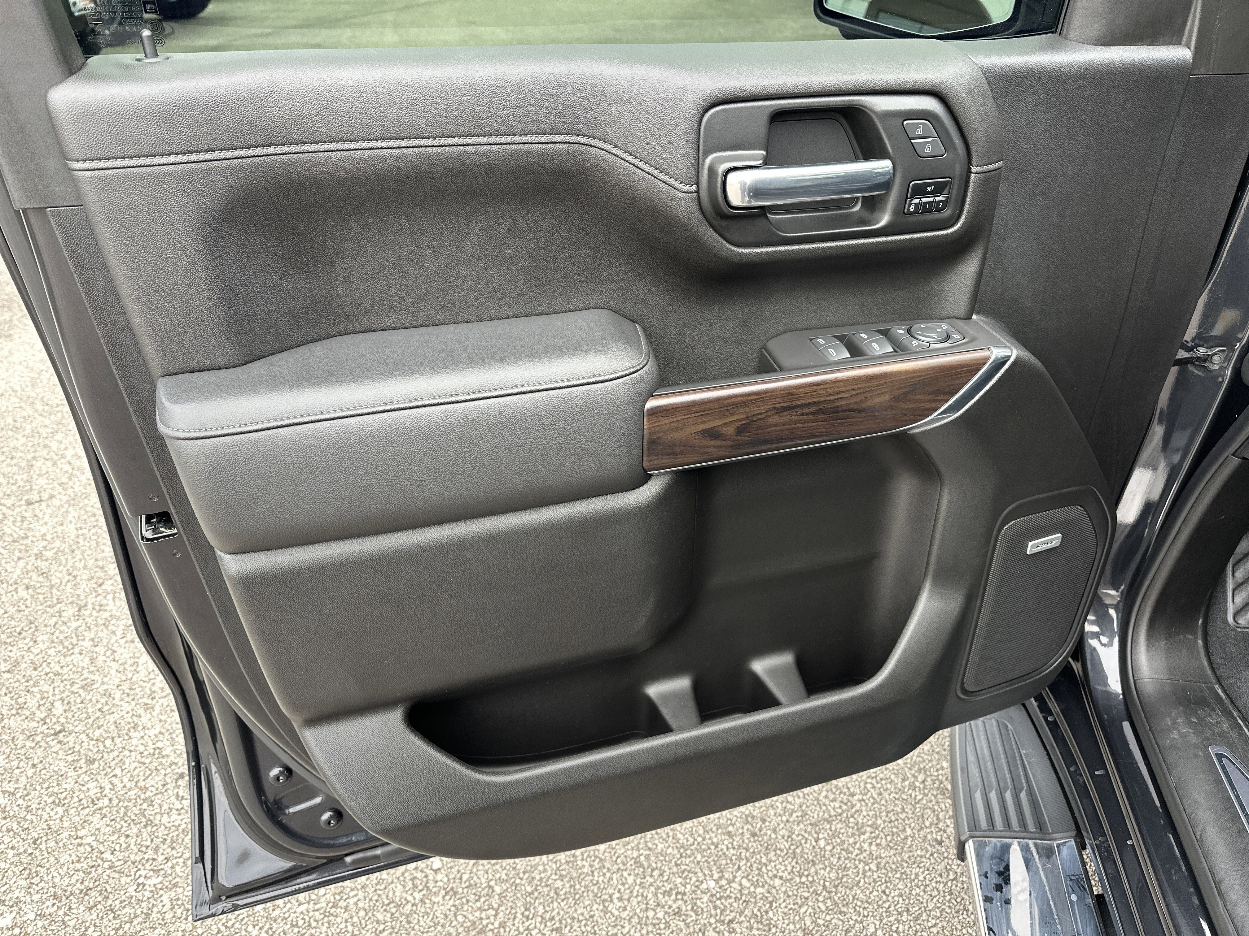 Used 2020 GMC Sierra 1500 SLT w/ SLT Premium Plus Package image 11