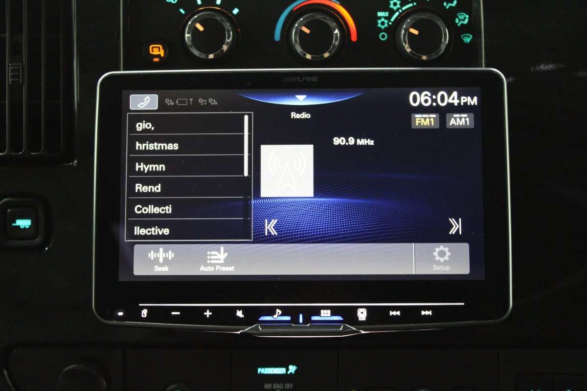 Used 2025 Chevrolet Express 2500 Extended w/ Driver Convenience Package image 30