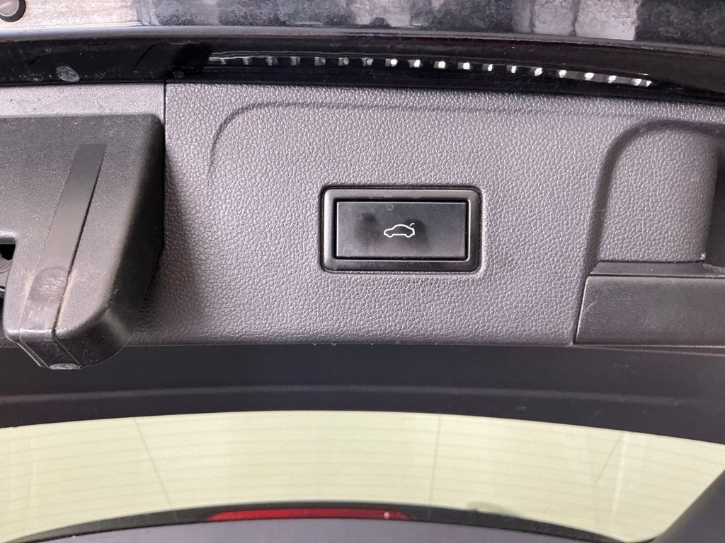 Used 2019 Volkswagen Atlas SEL FWD image 31