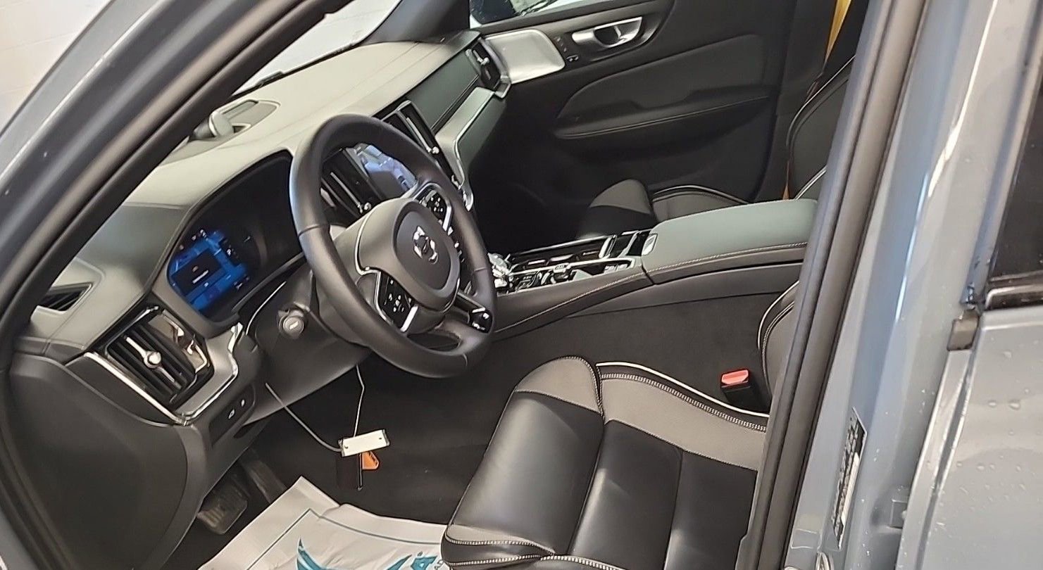 Used 2024 Volvo V60 T8 Polestar image 7