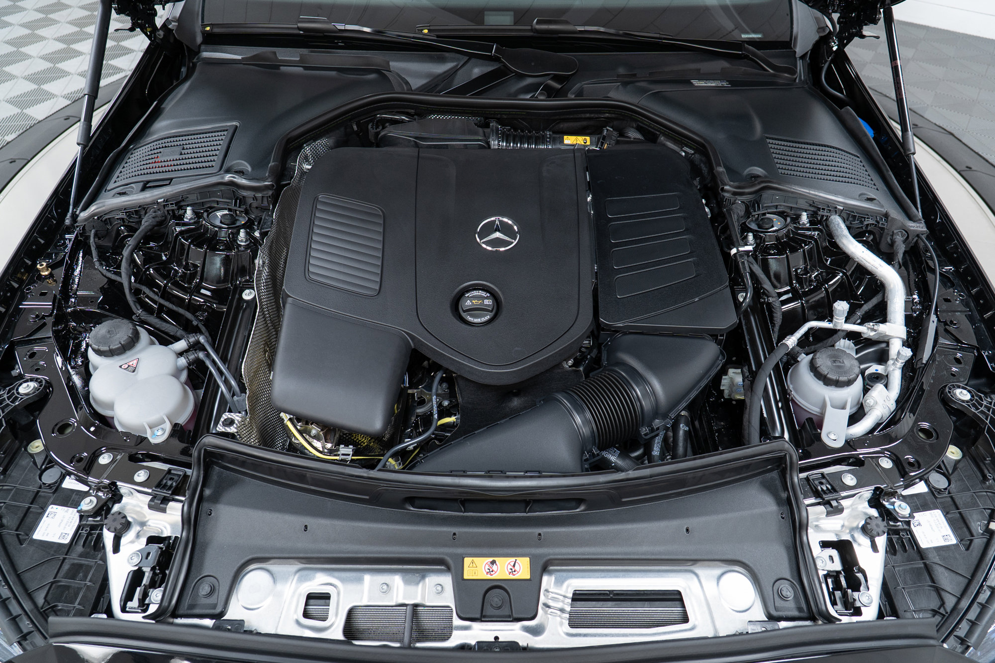 New 2026 Mercedes-Benz C 300 4MATIC Sedan image 9