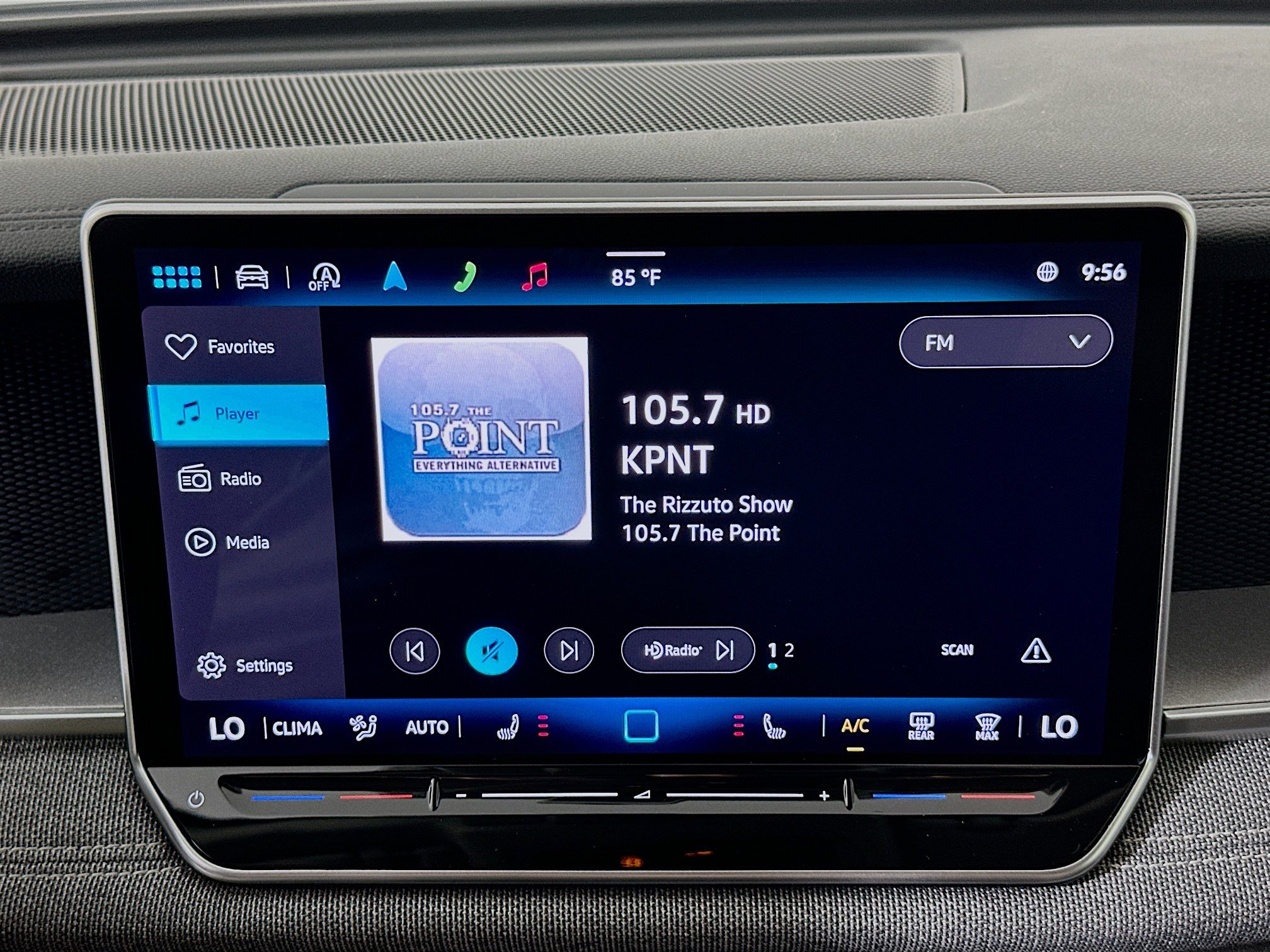 Used 2025 Volkswagen Tiguan S FWD image 21