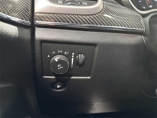 Used 2020 Jeep Grand Cherokee SRT image 16