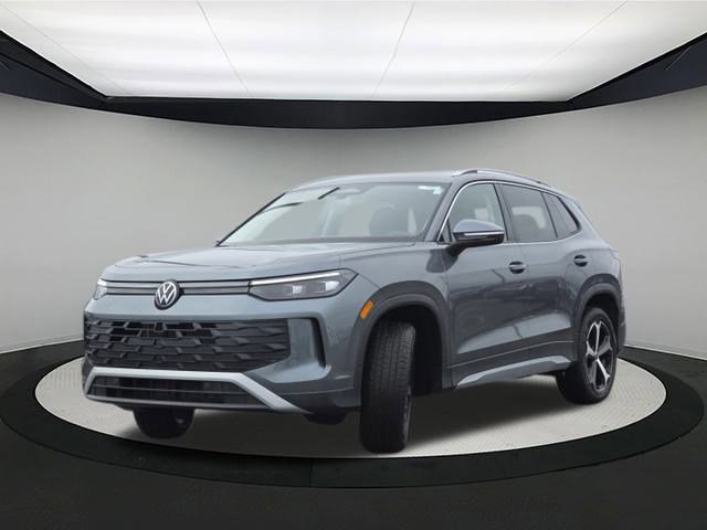 New 2026 Volkswagen Tiguan SE image 3