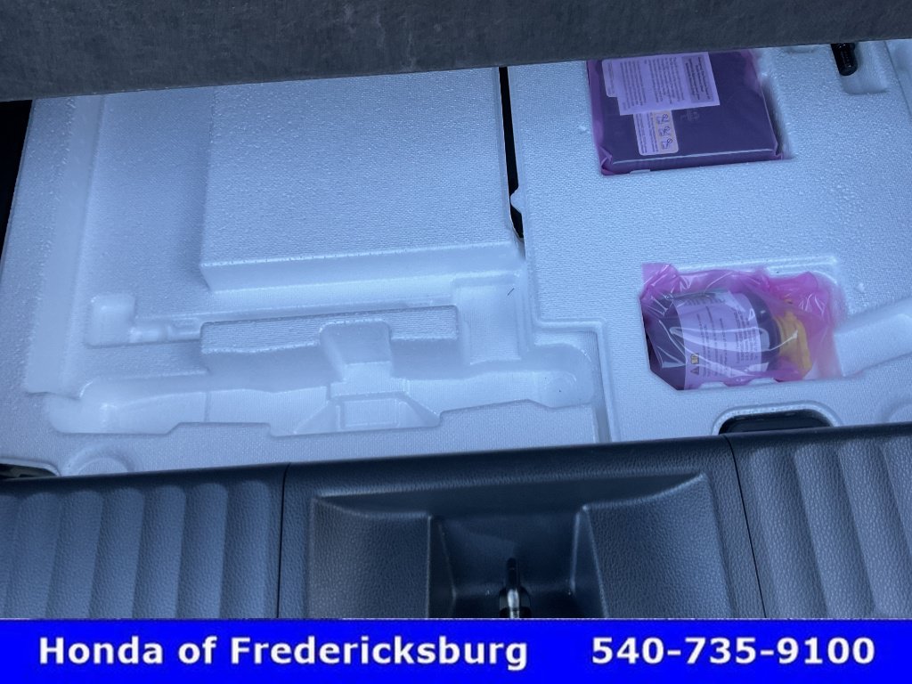 Used 2026 Toyota Prius LE FWD image 21