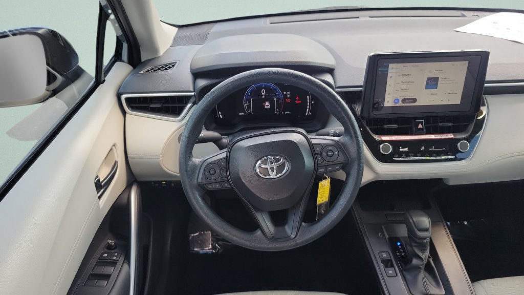 Used 2026 Toyota Corolla Cross L FWD image 11