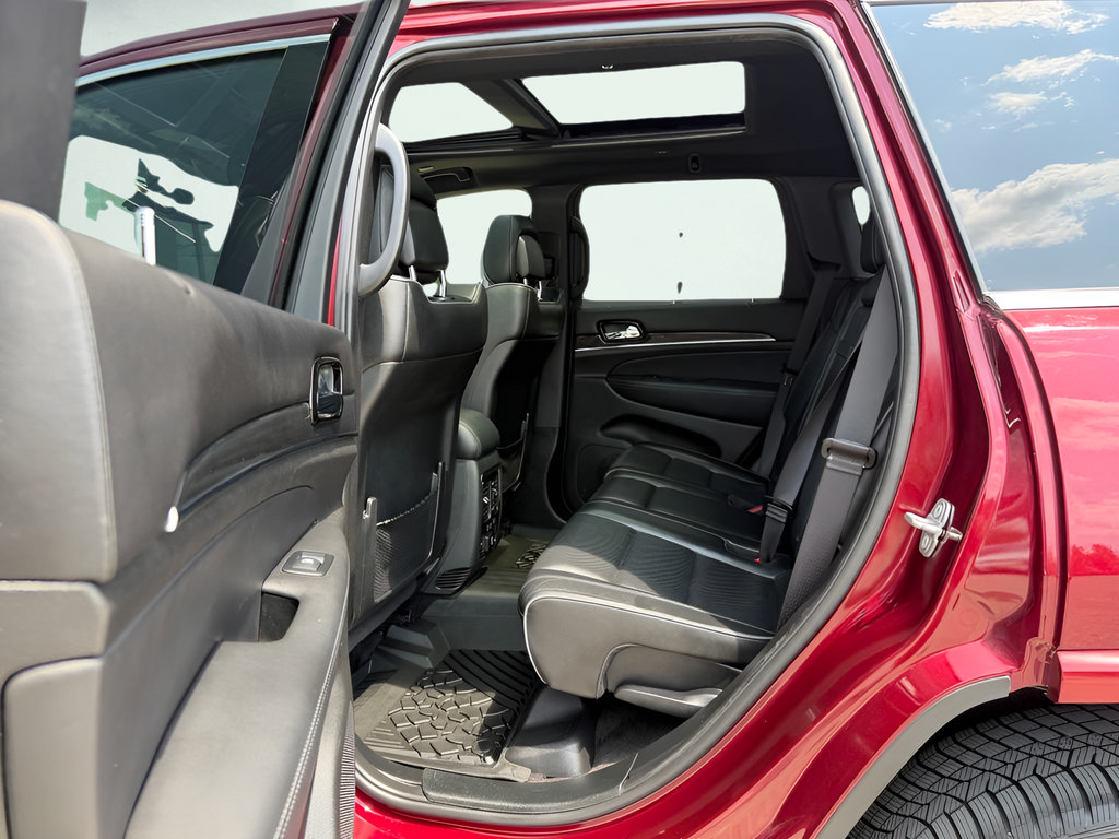 Used 2019 Jeep Grand Cherokee Overland AWD/4WD image 21