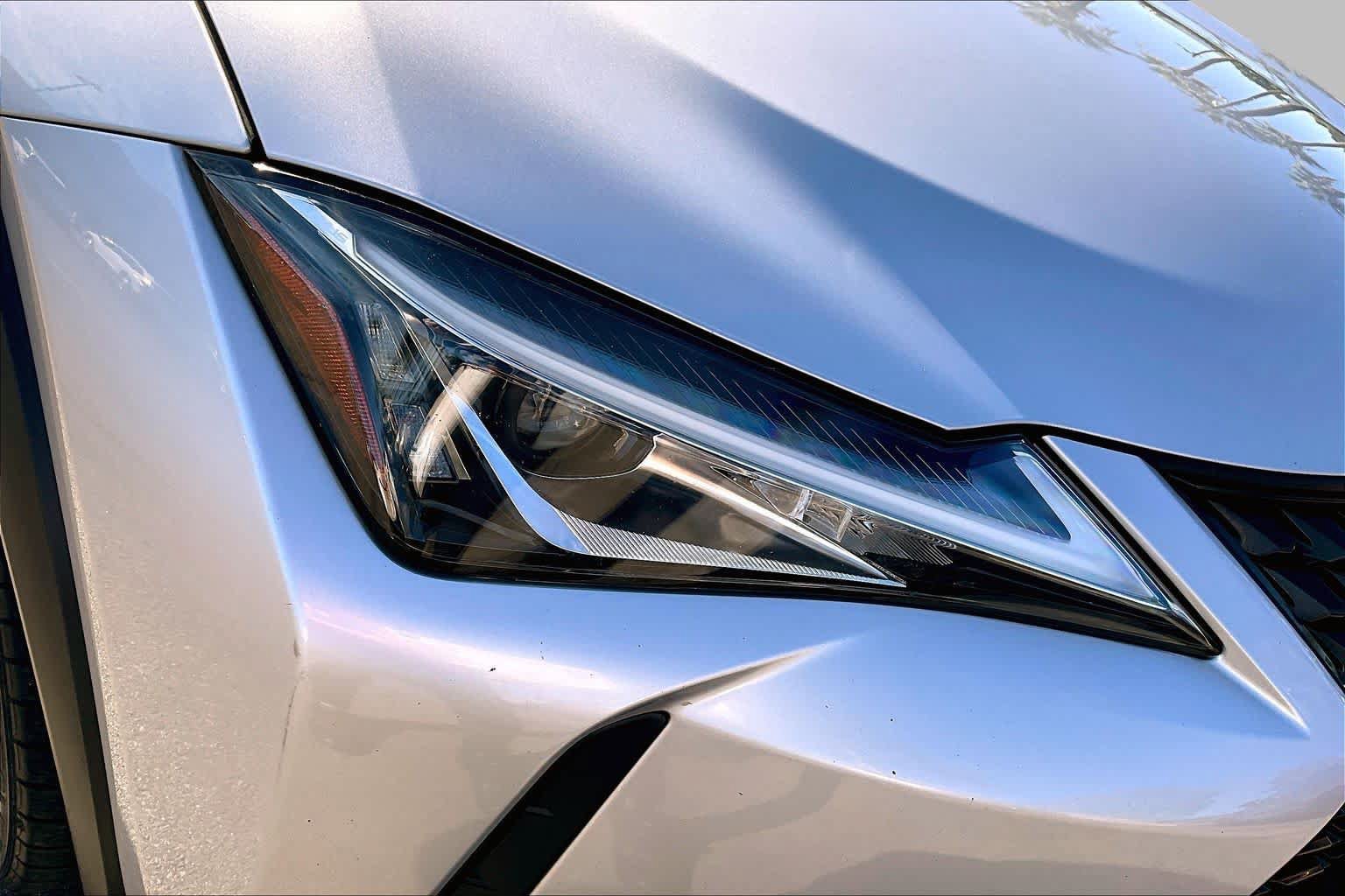 Used 2019 Lexus UX 200 w/ Premium Package FWD image 25