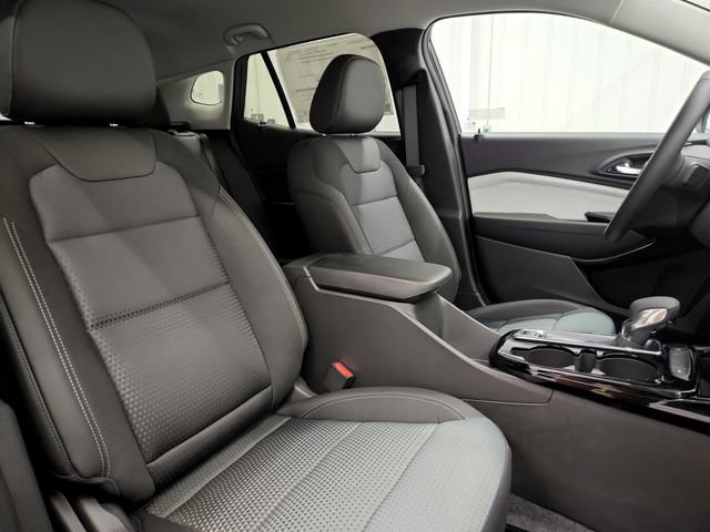 New 2026 Chevrolet Trax LT w/ Driver Confidence Package FWD image 33