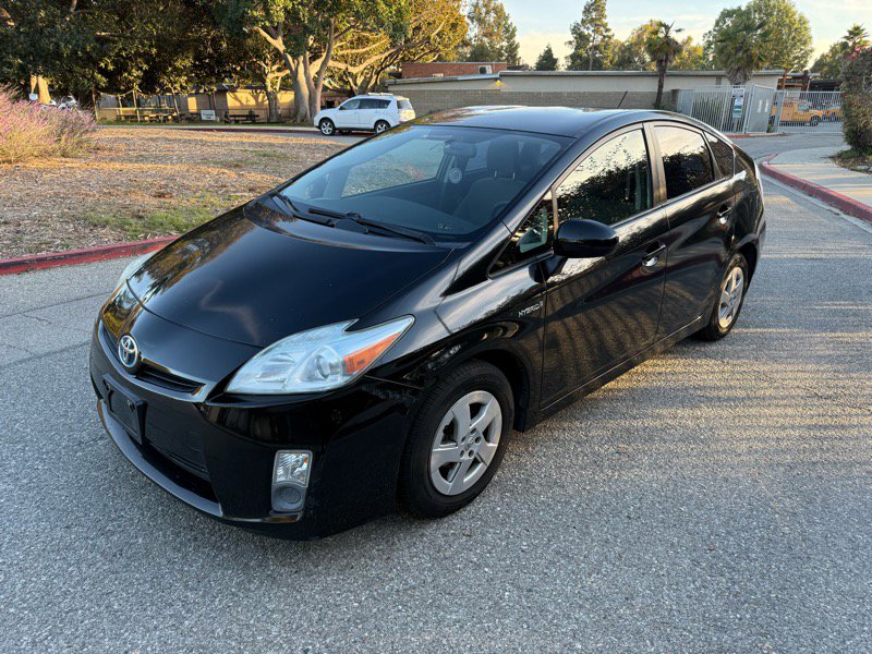 Used 2010 Toyota Prius Three image 3