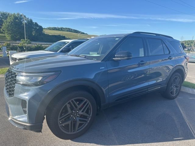 Used 2025 Ford Explorer ST-Line w/ Premium Package AWD/4WD image 20