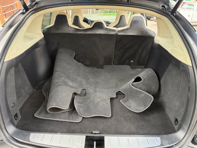 Used 2017 Tesla Model X 75D image 19
