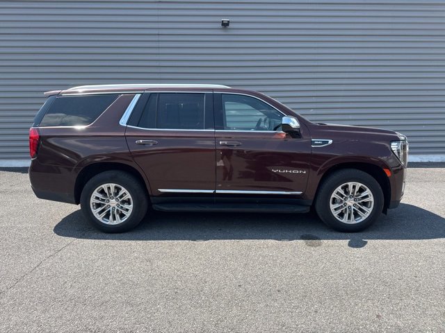 Used 2023 GMC Yukon SLT image 2