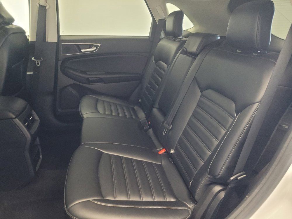 Used 2023 Ford Edge SEL image 18