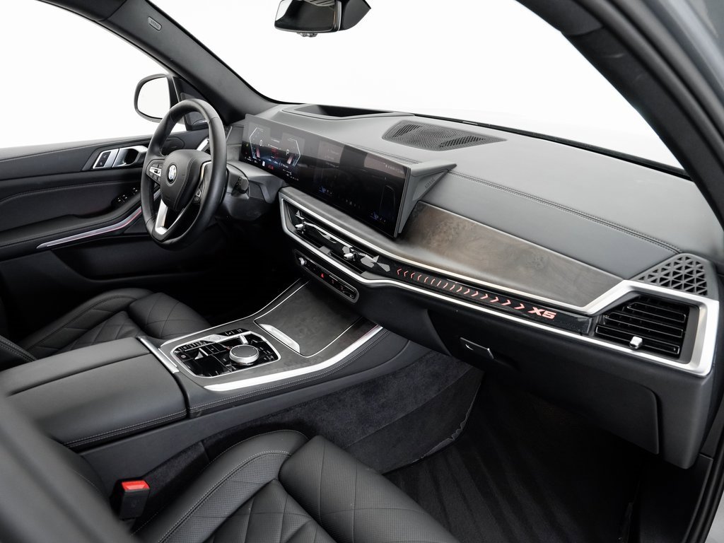 Used 2024 BMW X5 xDrive40i w/ Premium Package image 21