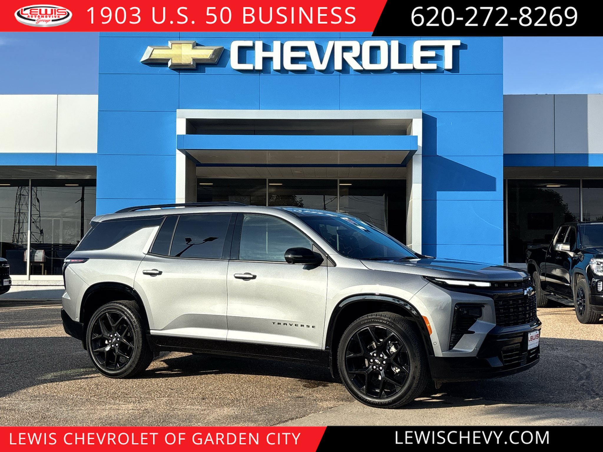 Used 2026 Chevrolet Traverse RS w/ LPO, Floor Liner Package FWD image 1