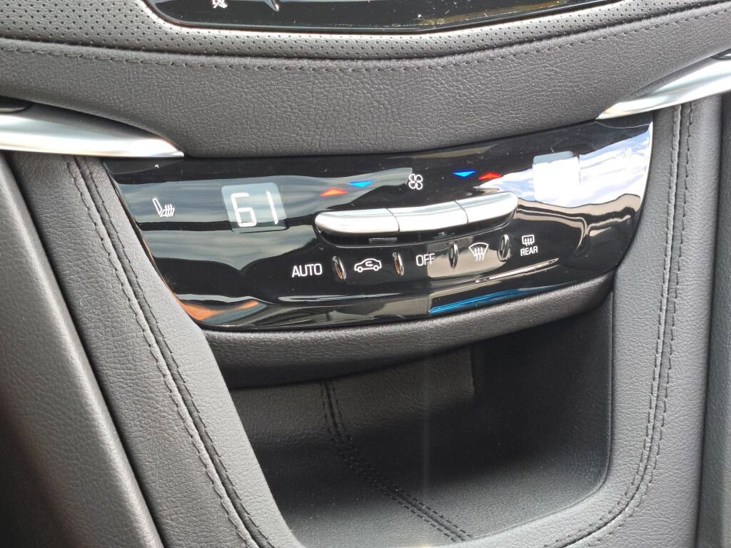 New 2025 Cadillac XT5 Premium Luxury w/ LPO, Floor Liner Package image 32